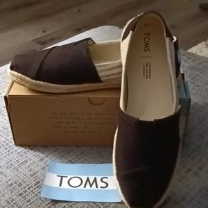 TOMS Size 9 Women's shoes